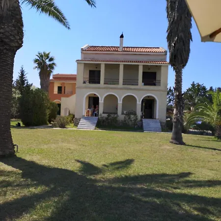 Apartament Irini Kávos