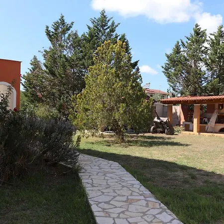 Irini Apartmán Kávos